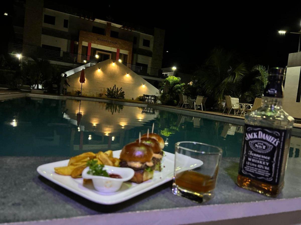 Majesty Palm Resort Mahajanga Bagian luar foto