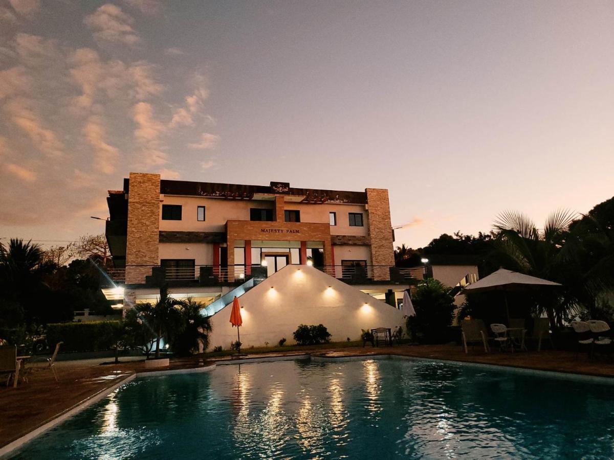 Majesty Palm Resort Mahajanga Bagian luar foto