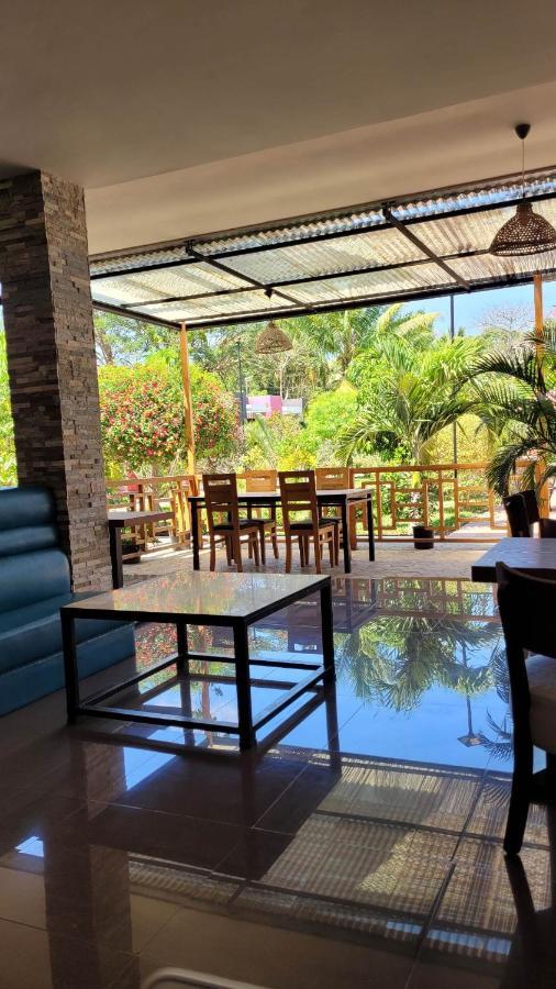 Majesty Palm Resort Mahajanga Bagian luar foto